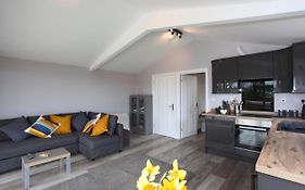 Deerfin Rentals Private Chalet With Hot Tub